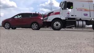 Volvo VNL Impacting Ford Escape